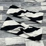 Diagonal stripes headband