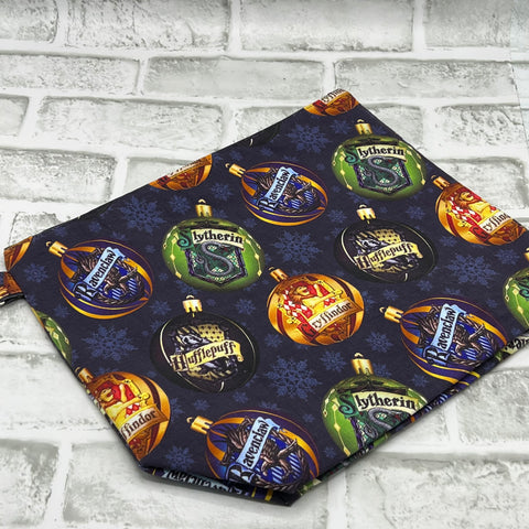 House ornaments navy blue posters wedge bag