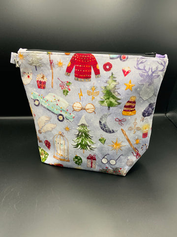 Christmas at hogwarts wedge bag